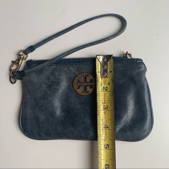 Tory Burch blue leather wristlet pouch - Picture 10 of 16